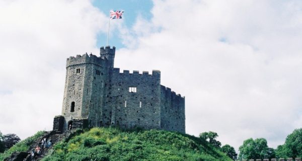 A Kingdom Unites: How England and Scotland Became Great Britain