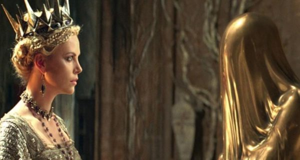 Glorying in Glass: A Review of Snow White and the Huntsman