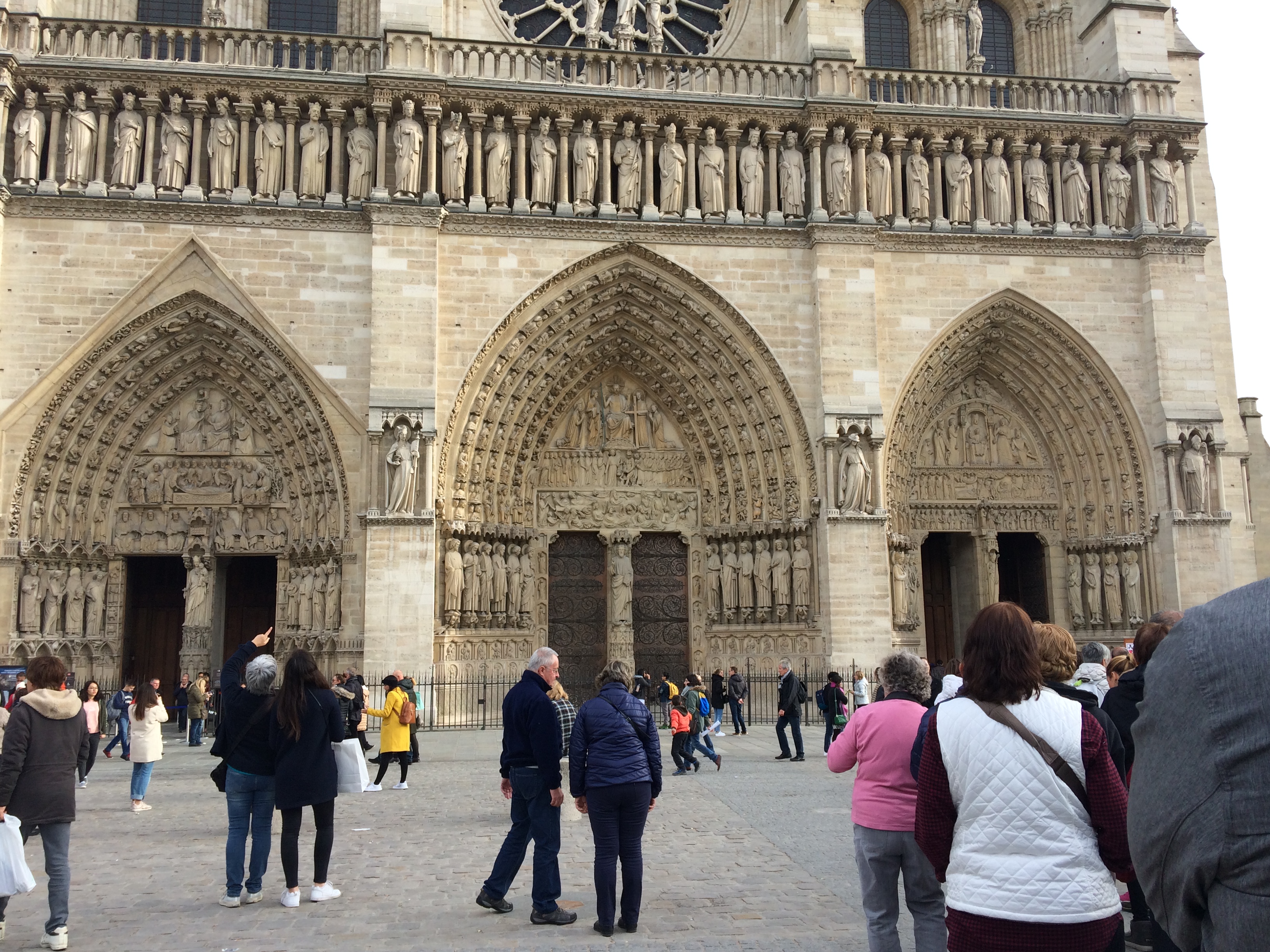 Notre Dame front doorways.JPG