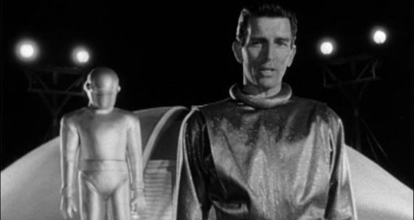 An Eerie Stillness: A Movie Review of “The Day the Earth Stood Still”