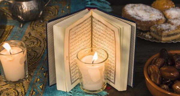Warning – Muslim Approaching Christmas