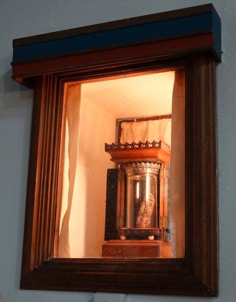 Figure 4. The relic of St .Etheldreda in the church of St. Etheldreda in Ely. Courtesy of Andrew Conway. https://andrewconway.net/wp-content/uploads/2018/06/AJC06882.jpg