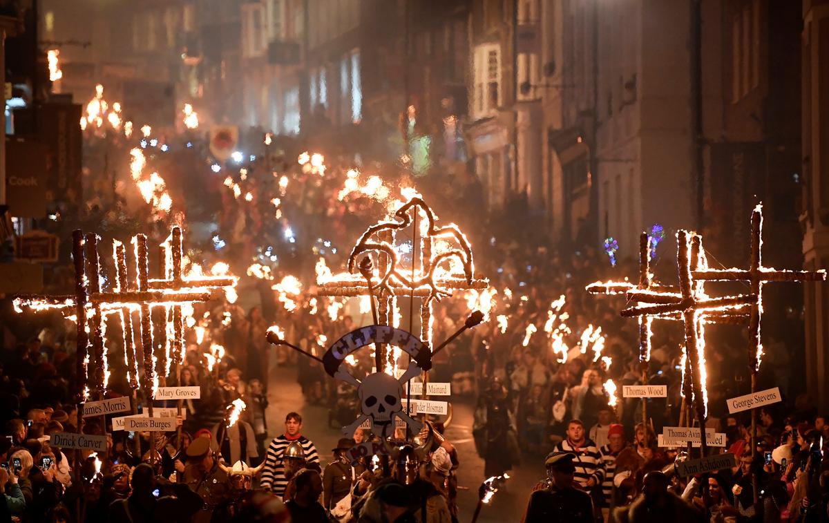Lewes Bonfire Night. Courtesy of Reuters/Toby Melville https://www.reuters.com/news/picture/britain-marks-guy-fawkes-gunpowder-plot-idINRTX77HT4