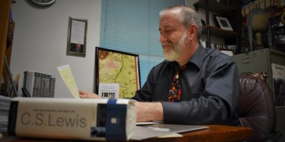 Dr. Charlie W Starr