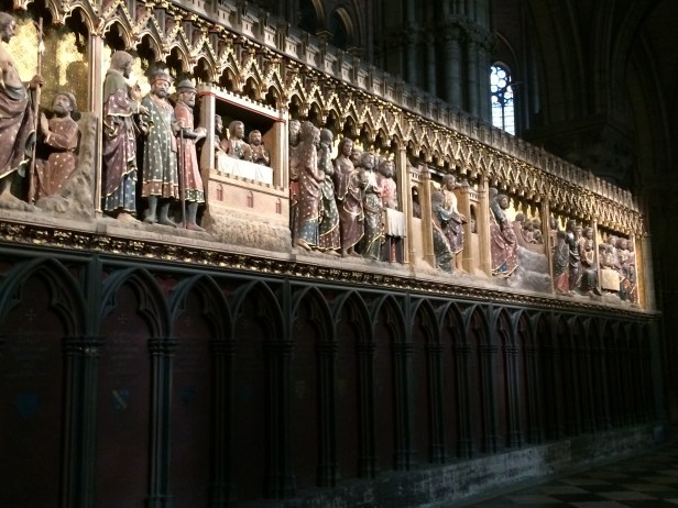 wall around altar 2.JPG