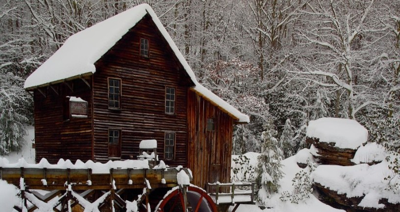 North Virginia Christmas snow. Photo Credit: ForestWander/Wikimedia Commons. https://commons.wikimedia.org/wiki/File:Snowy-Gristmill-Winter-Christmas-Postcard-pub_-_West_Virginia_-_ForestWander.jpg